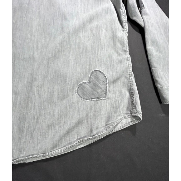 Torrid Taylor Gray Hearts Button Up Roll Tab Long Sleeve women's size 2 - 2X - Picture 10 of 11